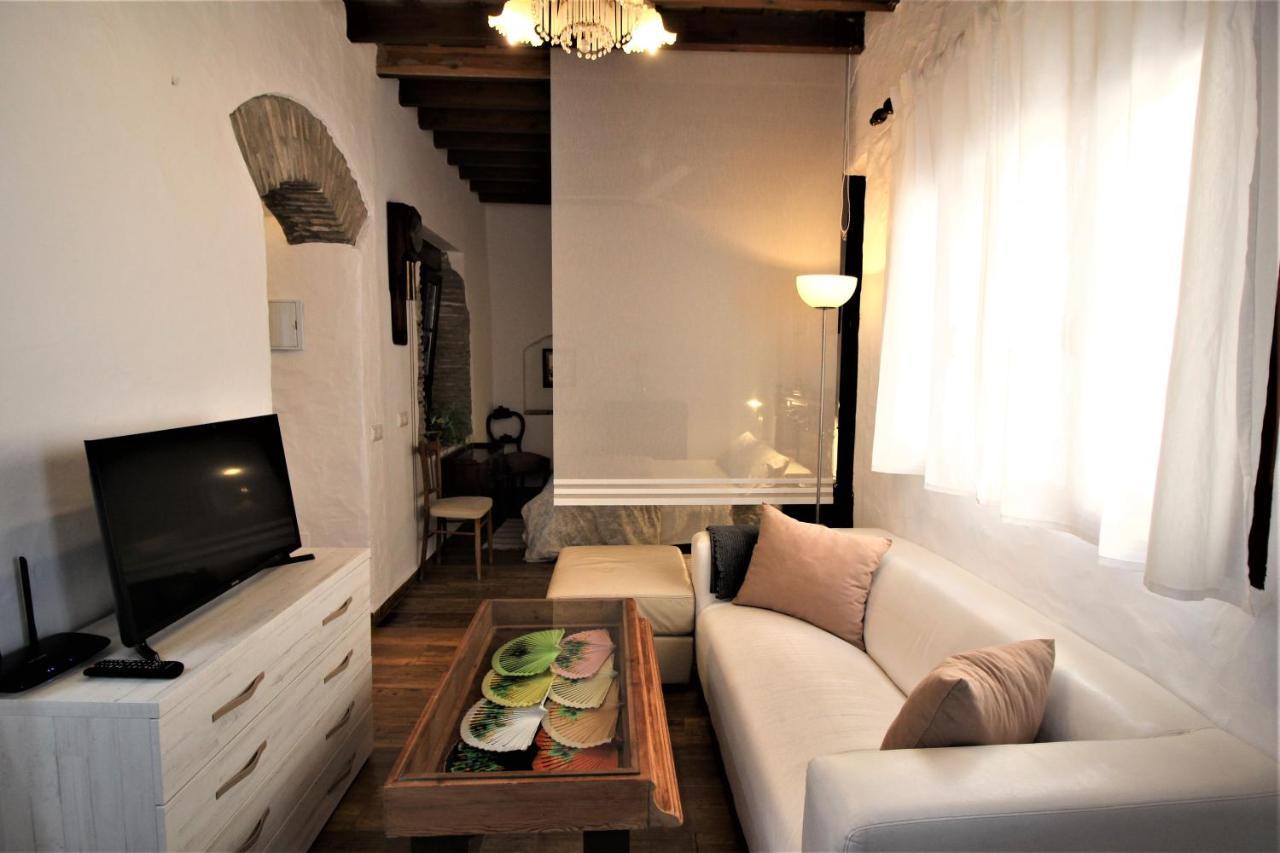 La Guarida De Vejer Casa Rural (Adults Only) เวเฮร์ เด ลา ฟรอนเตรา ภายนอก รูปภาพ